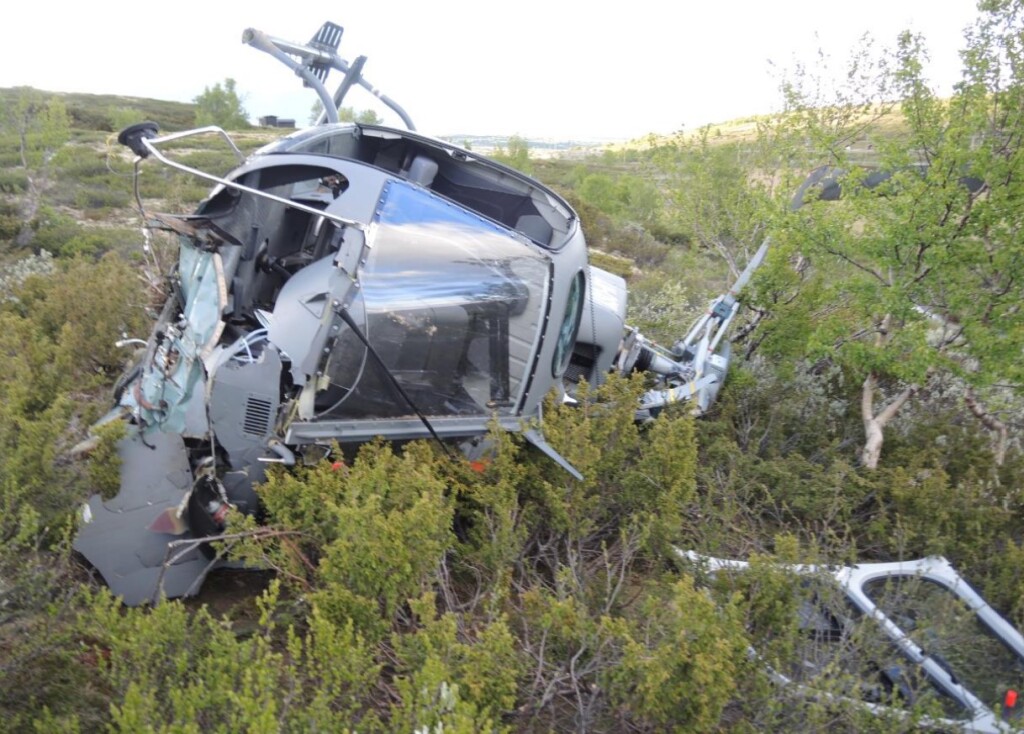 Wreckage of Pegasus Airbus AS350B3e (H125) LN-OSY (Credit: AIBN)