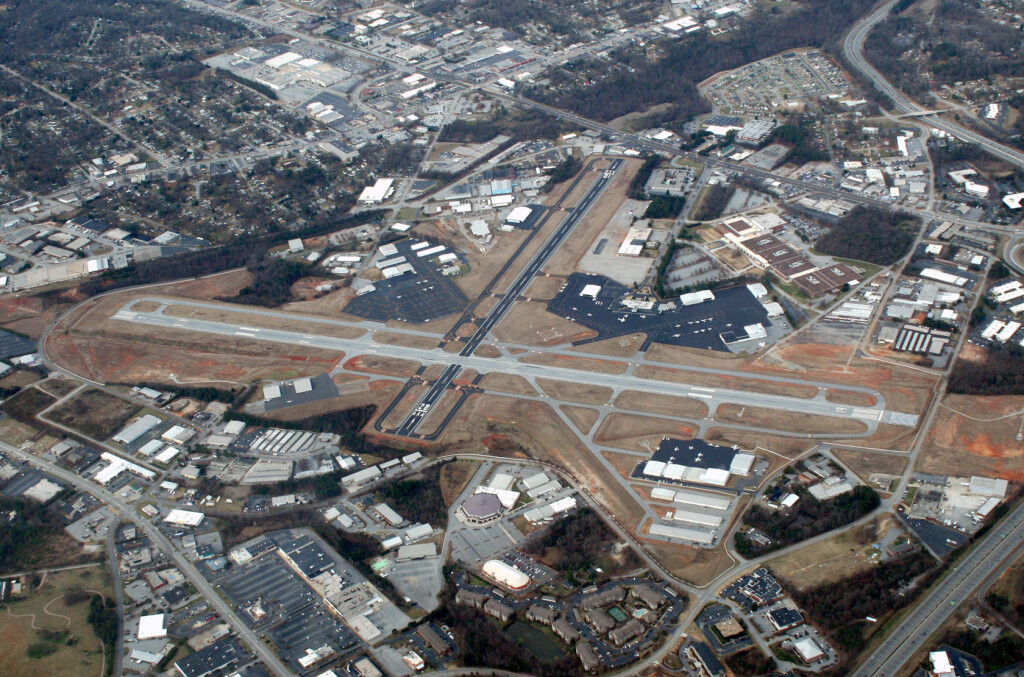 Aerial View of Greenville Downtown Airport in 2010 (Credit: Bradley Bormuth CC BY-SA 3.0)