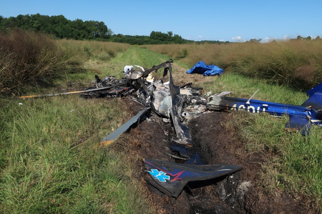 Wreckage of Air Methods / Duke Life Flight, Airbus Helicopters BK117C2 / EC145 N146DU near Hertford, NC (Credit: NTSB)