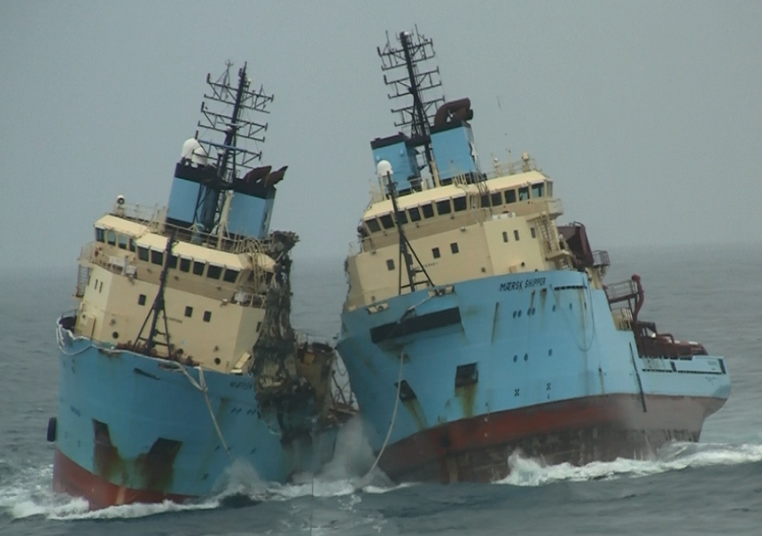 Maersk psvs colliding