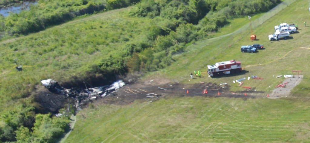 Wreckage of Gulfstream GIV N121JM at Bedford, MA (Credit: MSP via NTSB)