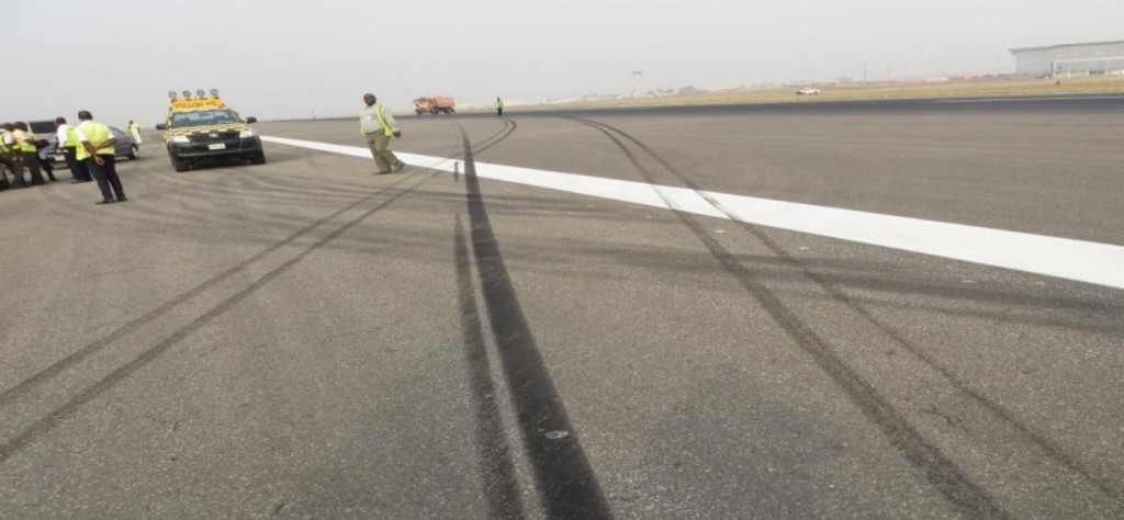 Nestoil Gulfstream 200 5N-BTF Skid Marks on Runway 22 at Abuja (Credit: AIB Nigeria)
