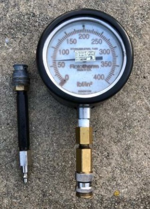 Manual Pressure Gauge (Credit: TSIB)