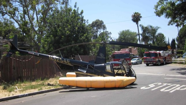Air Tour Robinson R44 N3245E Forced Landed in a Street in Van Nuys, CA (Credit: NTSB)