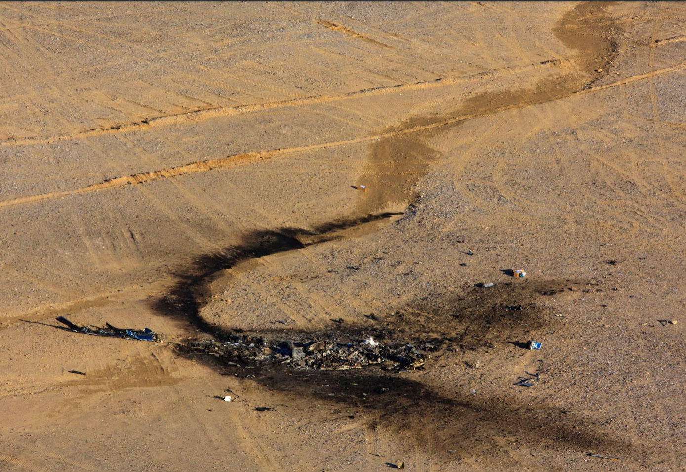 Wreckage of AAR Airlift Bell 214ST B5748M in Helmand (Credit: DOD via NTSB)