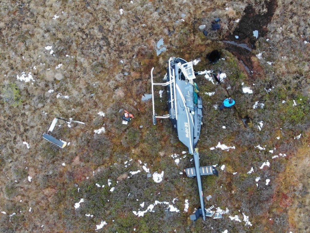 Wreckage of Bell 206L1 SE-HPM (Credit: SHK)