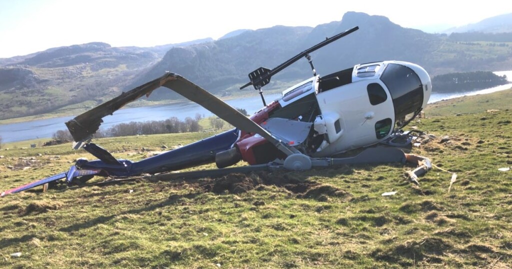 Wreckage of Helitrans Airbus AS350B3 LN-OFQ after HESLO Dynamic Rollover (Credit: Norwegian Police via NSIA)
