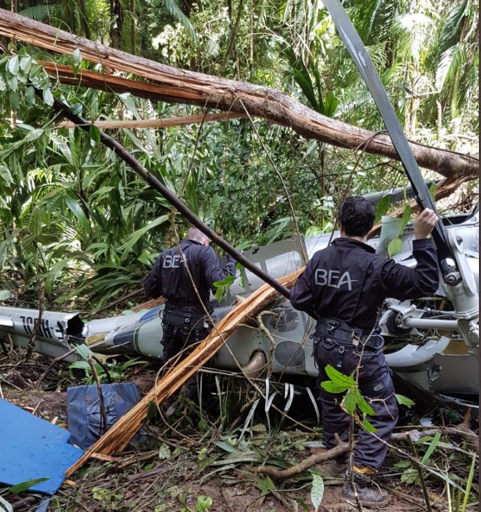 Investigators at the Site of the Accident to Agusta Bell 206 F-HGJL in French Guiana (Credit: BEA)